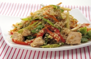 Ensalada de pollo con quinua